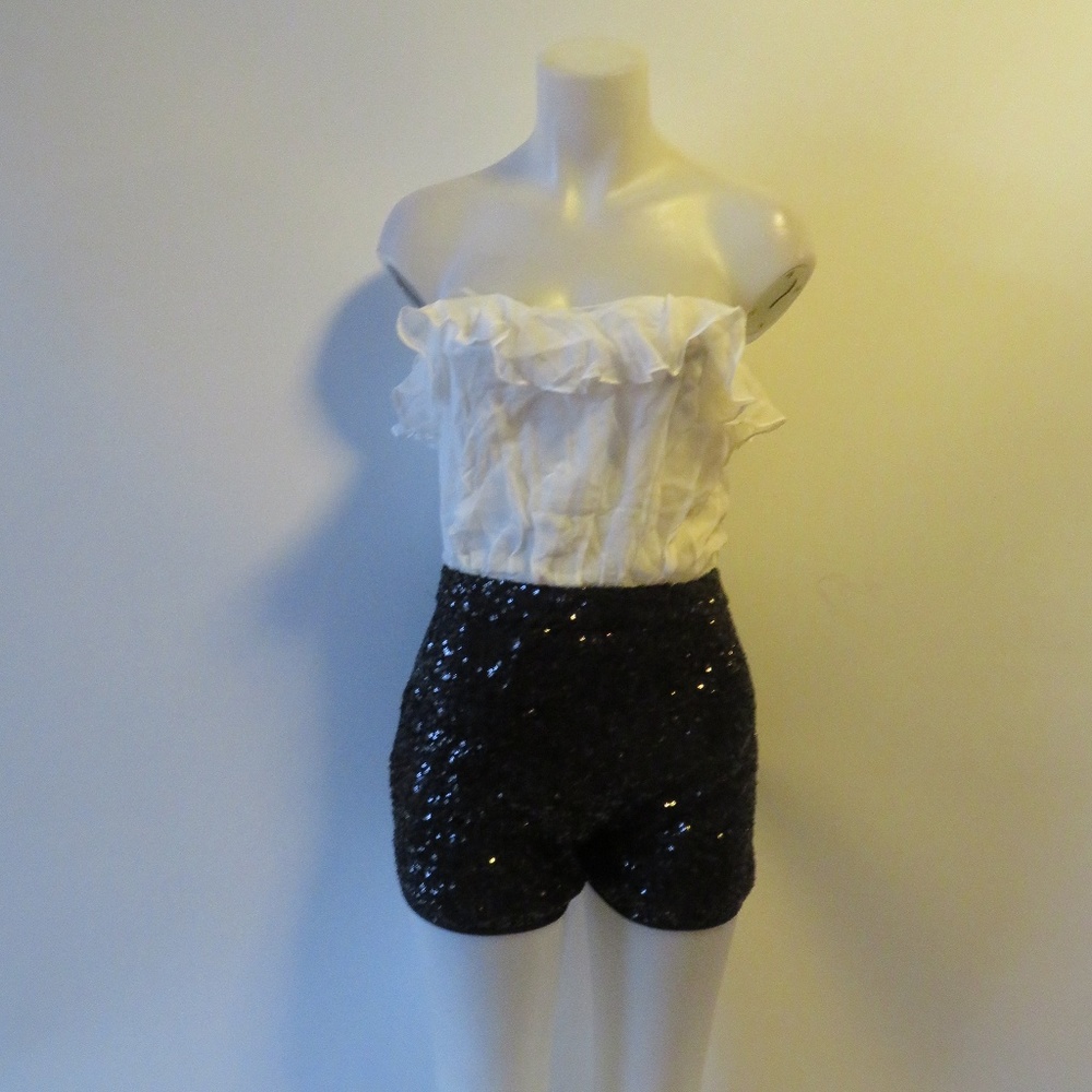 DRESS GALLERY ROMPER SEQUINS EMBELLISH SHORT S: 1*